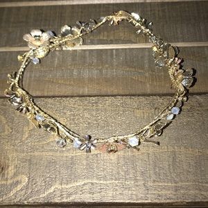 Head piece for a bride or junior bridesmaid or flower girl